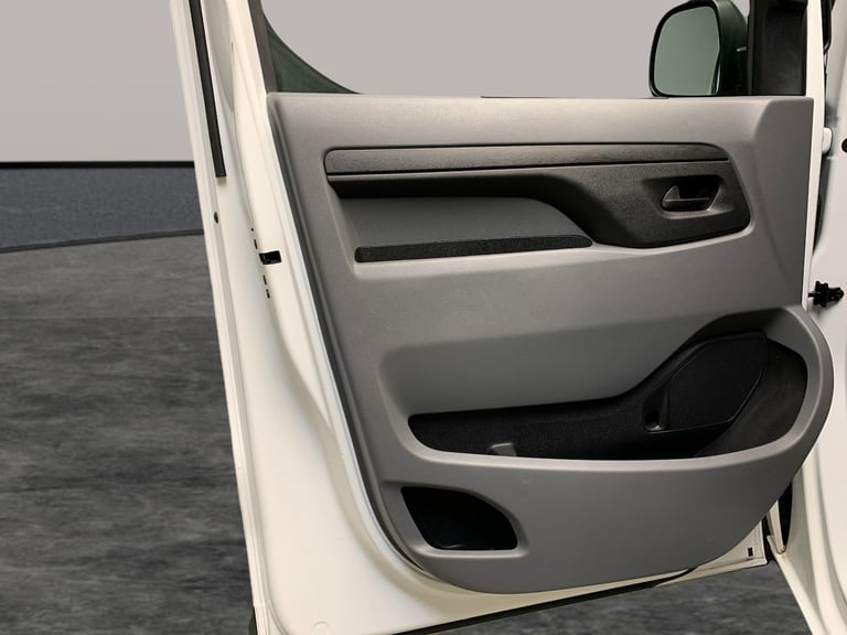 2022 Vauxhall Vivaro 2.0 Turbo D 3100 Dynamic Panel Van 6dr Diesel Manual L1 H1 Euro 6 (s/s) (14 ...