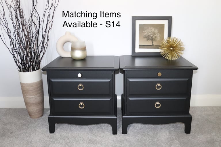 Stag 4 Drawer Bedside Tables Bedside Cabinets in Grey - Free Local Delivery 4DG