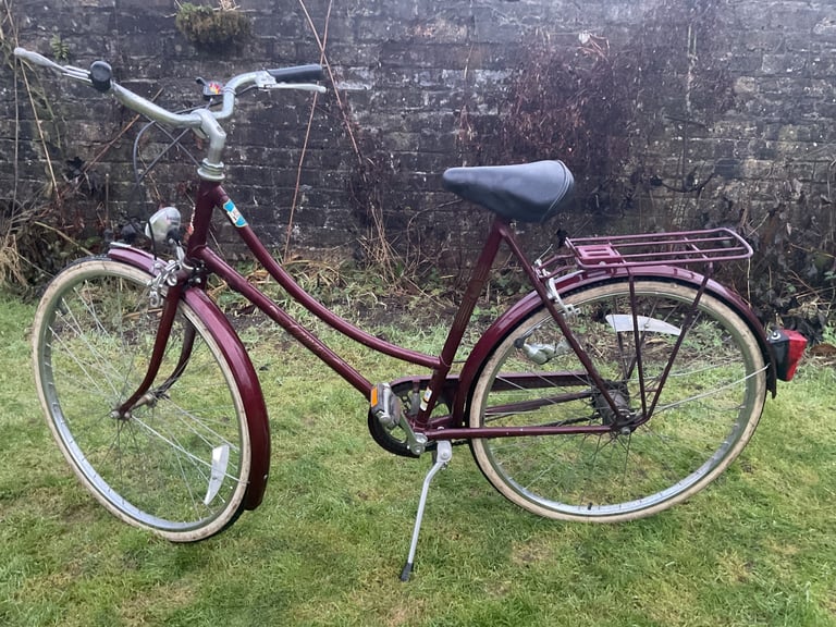 Vintage Womens Raleigh Bikes With Pump Raleigh Willow 2023 Bike