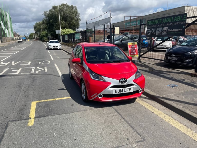 2014 Toyota AYGO 1.0 VVT-i X-Play 3dr ONLY £20 ROAD TAX PA  *WAS £5695 SAVE £1200 NOW £4495* HATC...