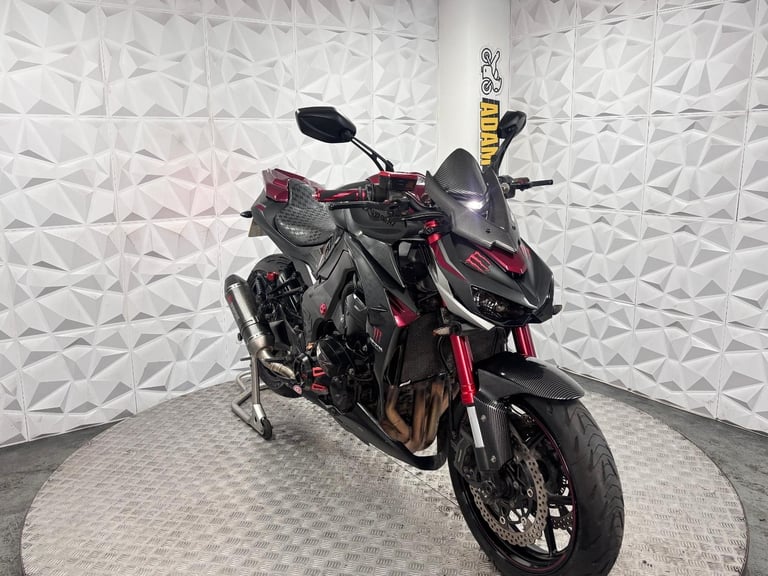 2016 Kawasaki ZR1000 | *WARRANTY PROVIDED*