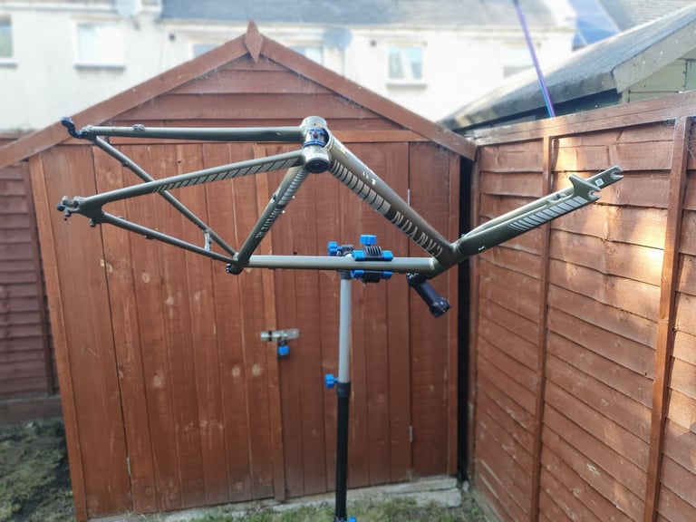 Canyon Inflite Al 9.0 S frameset (large) + spares and accessories