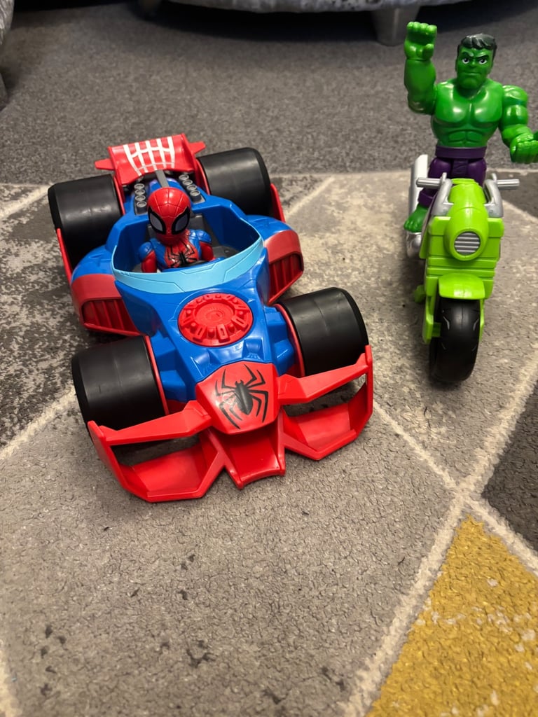 image for Marvel Super Hero Adventures Set Spider-Man and Hulk Vehicles 2 Pack