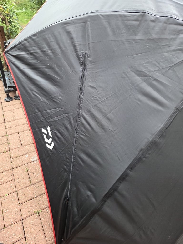 Diawa Level Pegger Large Fishing Umbrella w/ Bag
