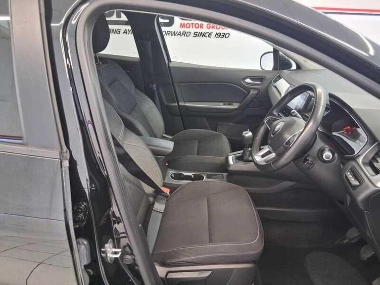 2020 Renault Captur 1.3 TCe Iconic SUV 5dr HATCHBACK Petrol Manual