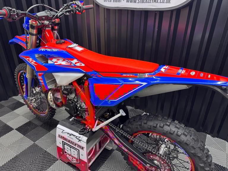 2026 BETA RR 300 RACE 2 STROKE ENDURO BIKE 