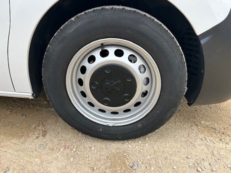 2023 Peugeot Expert 1.5BlueHDi 1000 PROFESSIONAL PREMIUM + STD SWB 100PS Medium Van Diesel Manual