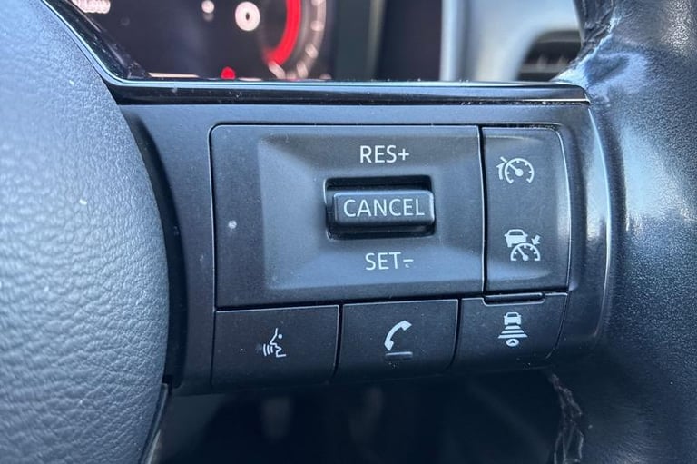 2022 Nissan Qashqai 1.5 E-Power N-Connecta 5dr Auto Automatic Hatchback Hybrid Automatic