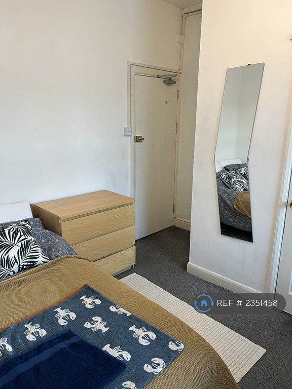 1 bedroom in Carmelite Road, Coventry, CV1 (#2351458)