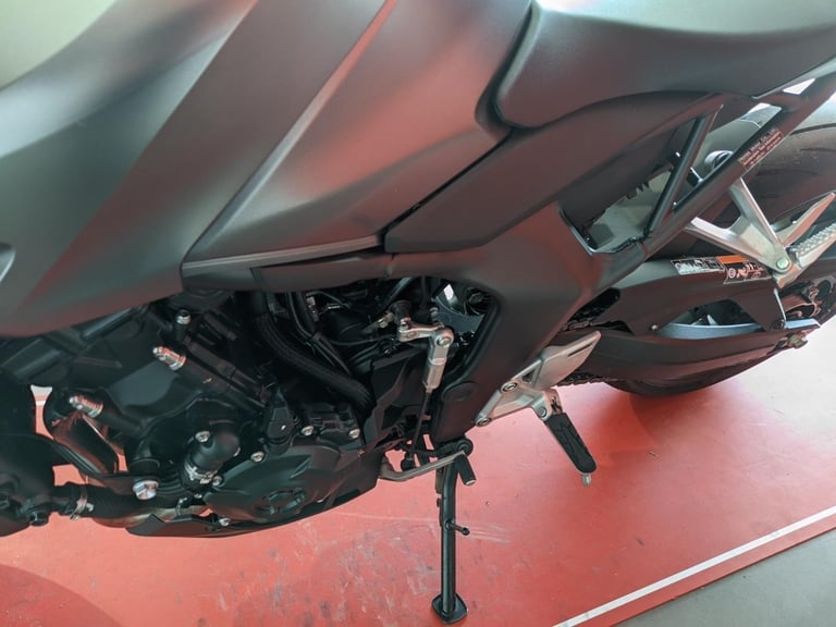 2025 HONDA CB1000 HORNET GREY MATT METALLIC QUICKSHIFTER BELLYPAN F/COWL FITTED