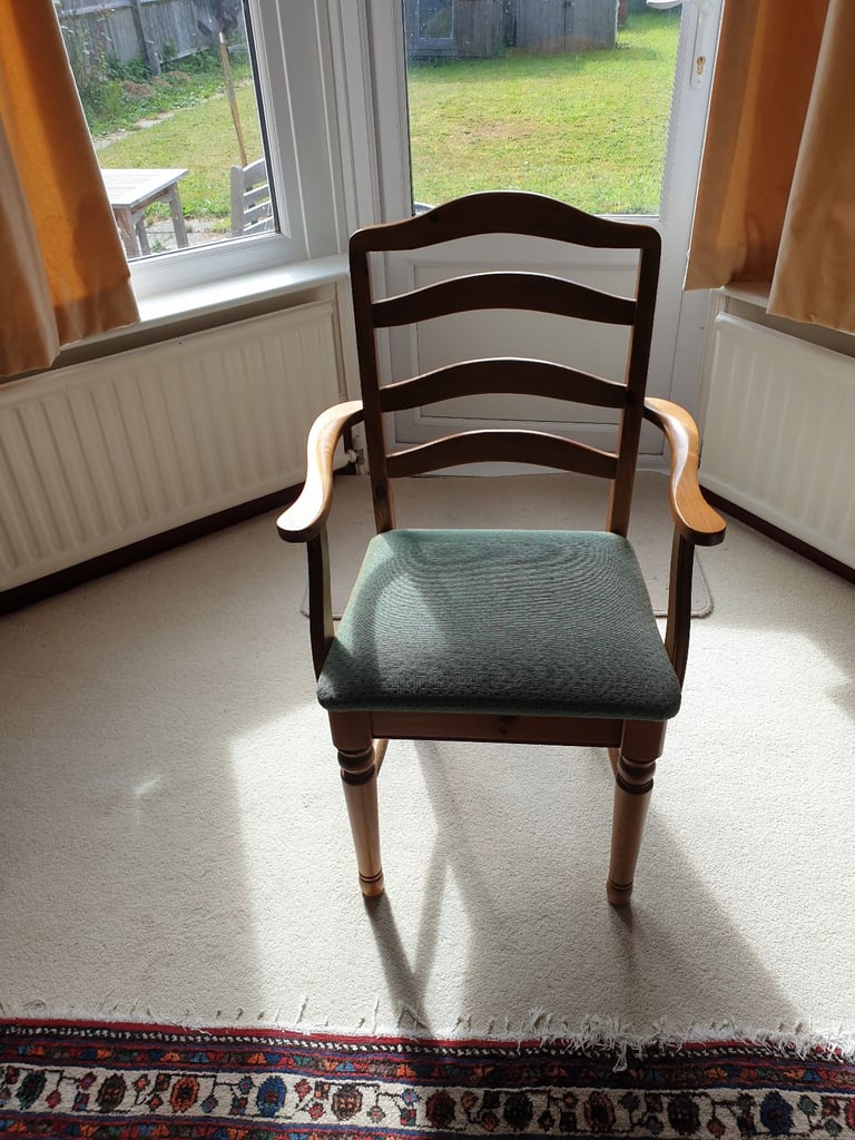 Pine Dining Table with 6 Chairs