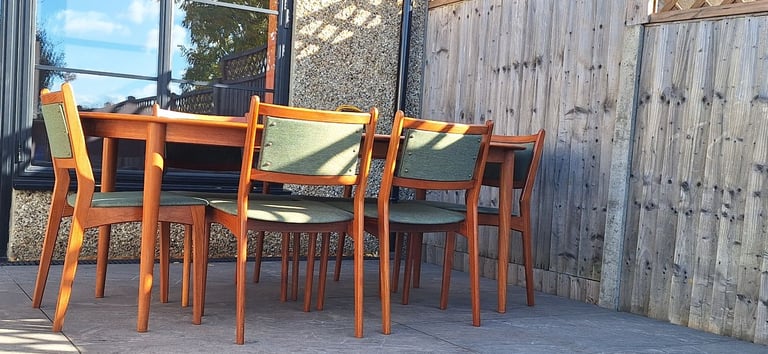 image for Vintage Danish extending table with 6 chairs