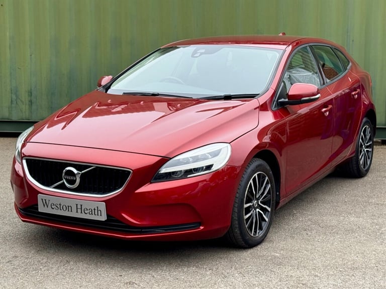 2016 Volvo V40 2.0 D2 Momentum Nav Plus Hatchback 5dr Diesel Manual Euro 6 (s/s) (120 ps) Hatchba...