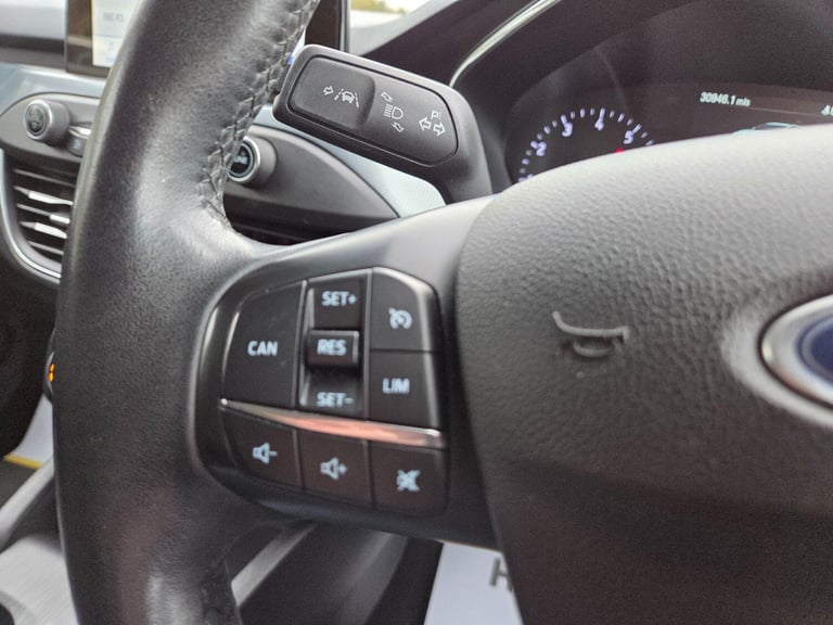 2020 Ford Focus 1.0T EcoBoost Active Auto Euro 6 (s/s) 5dr Petrol