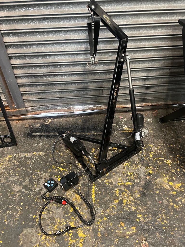 image for 12v hoist 