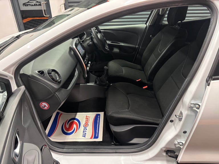 2015 Renault Clio 1.2 16V Dynamique MediaNav 5dr HATCHBACK Petrol Manual