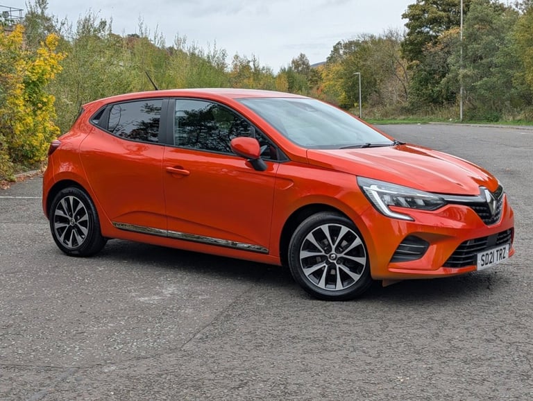 2021 Renault Clio 1.0 TCe Iconic Hatchback 5dr Petrol Manual Euro 6 (s/s) (100 ps) Hatchback Petr...