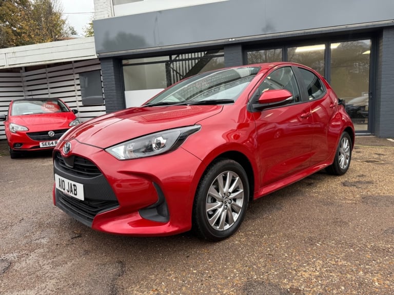  Toyota Yaris 1.5 Hybrid Icon 5dr CVT - 1 OWNER - FTSH - APPLE CAR PLAY Petrol/E