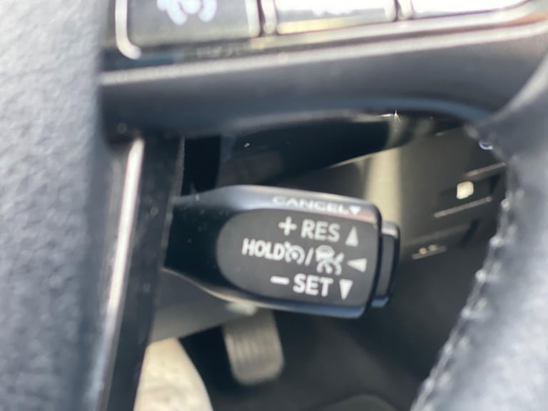 2022 Toyota Prius 1.8 VVT 8.8kWh Business Edition Plus CVT Euro 6 (s/s) 5dr HATCHBACK Petrol/Elec...