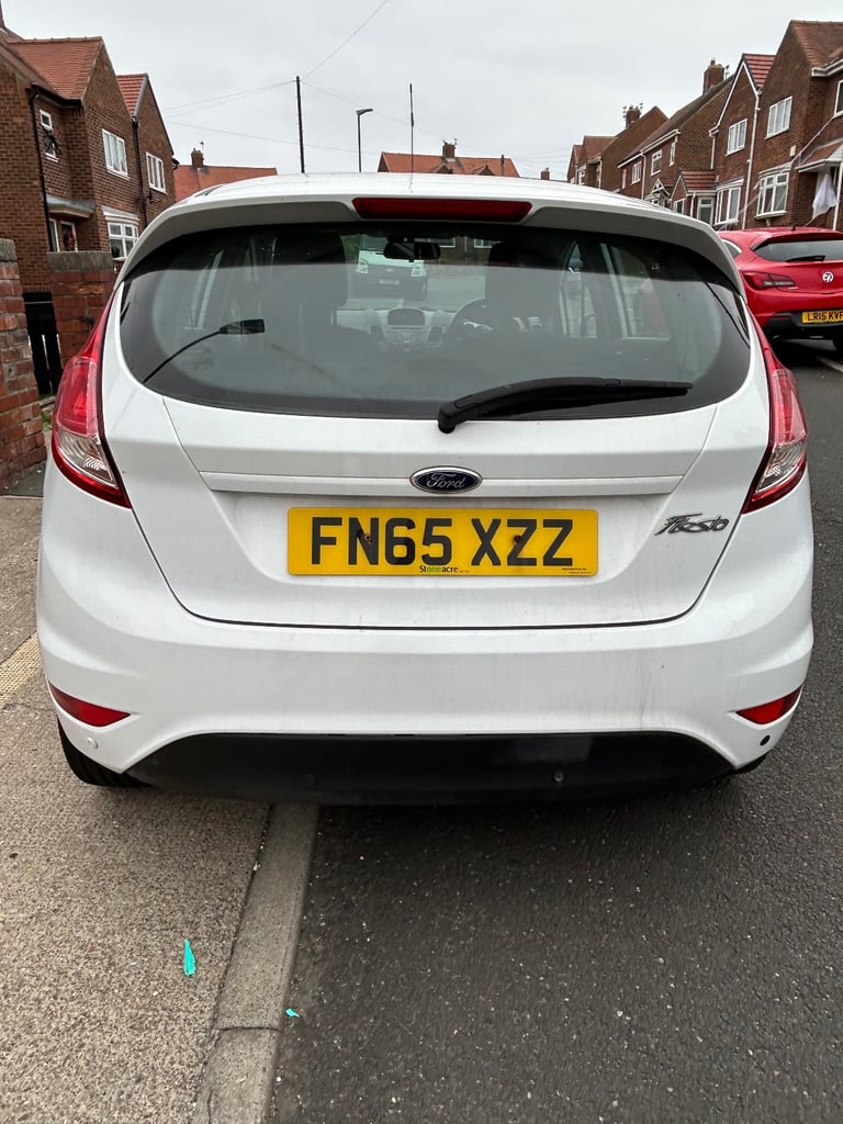 Ford, FIESTA, Hatchback, 2015, Manual, 1498 (cc), 5 doors