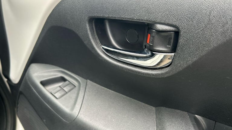 2019 Toyota AYGO 1.0 VVT-i x-play Hatchback 5dr Petrol Manual Euro 6 (71 ps) HATCHBACK Petrol Manual