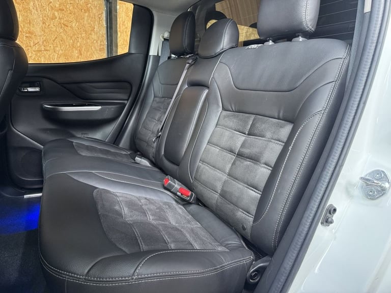 2020 Mitsubishi L200 2.2 DI-D DC Barbarian X Pickup Double Cab 4dr Diesel Auto 4WD Euro 6 (s/s)  ...