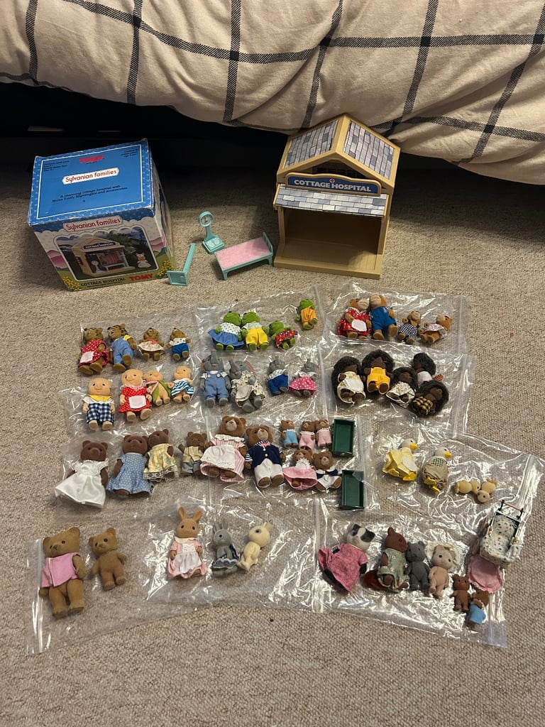 image for 1990s sylvanian  families Joblot