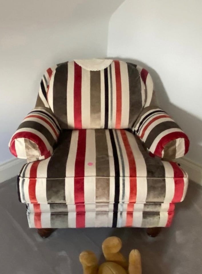 Stylish Accent Chair & Storage Bench Set