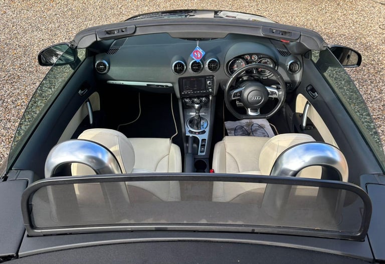 AUDI TT 2.0 TFSI 2010