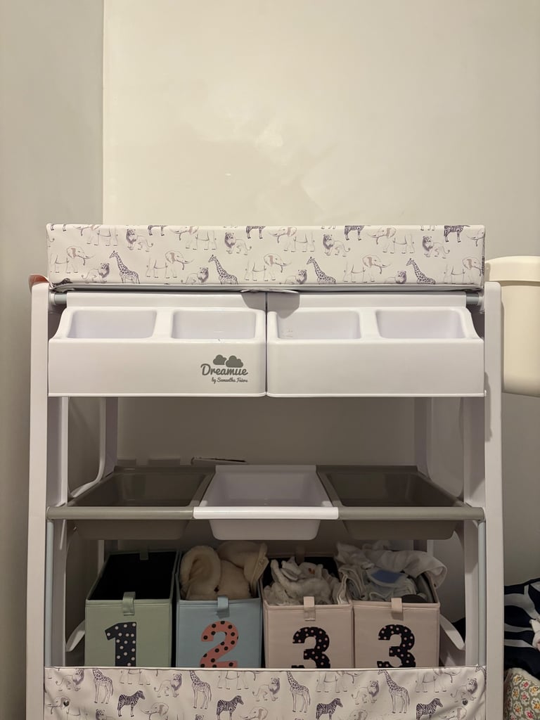 Baby changing table 
