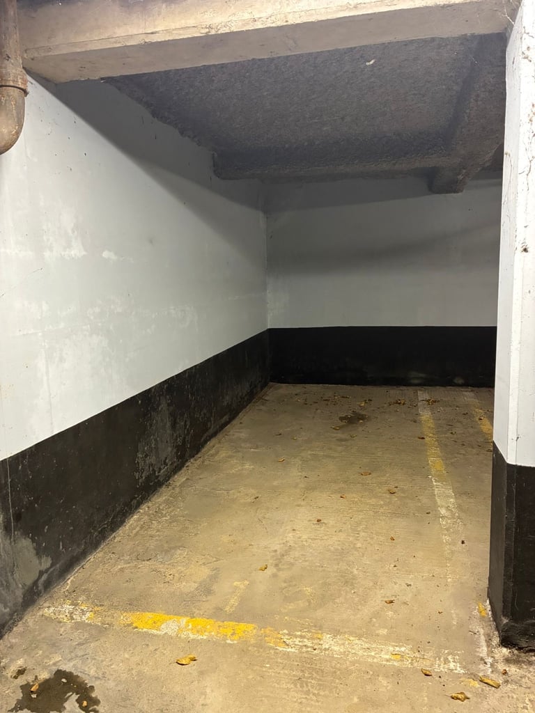 Car Parking Space to Rent 