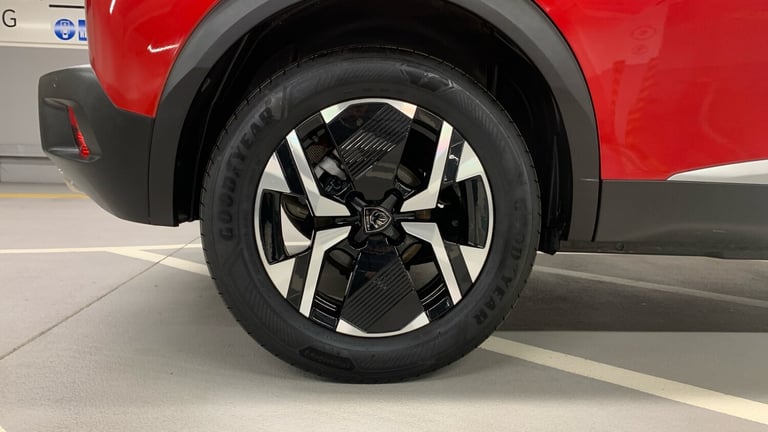 2024 Peugeot 2008 1.2 PureTech Allure SUV 5dr Petrol EAT Euro 6 (s/s) (130 ps) SUV Petrol Automatic