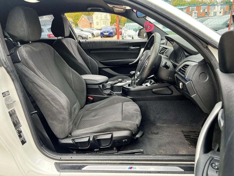 2013 BMW 1 Series 1.6 116i M Sport Euro 6 (s/s) 3dr HATCHBACK Petrol Manual