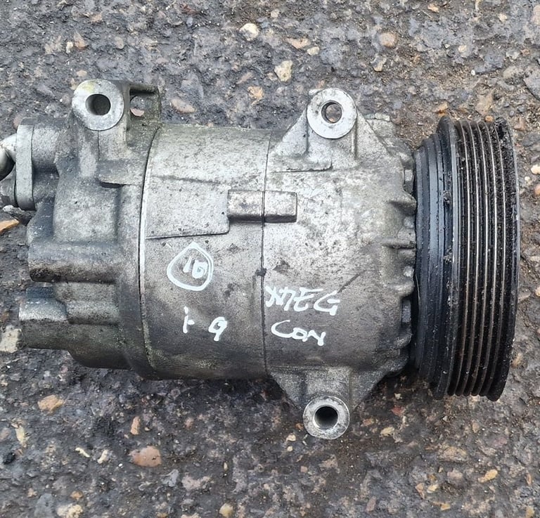 Renault Megane CC Convertible Roof Folding Hydraulic Pump 2010