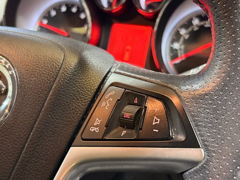 2014 Vauxhall Astra GTC 1.4T 16V SRi 3dr HATCHBACK PETROL Manual