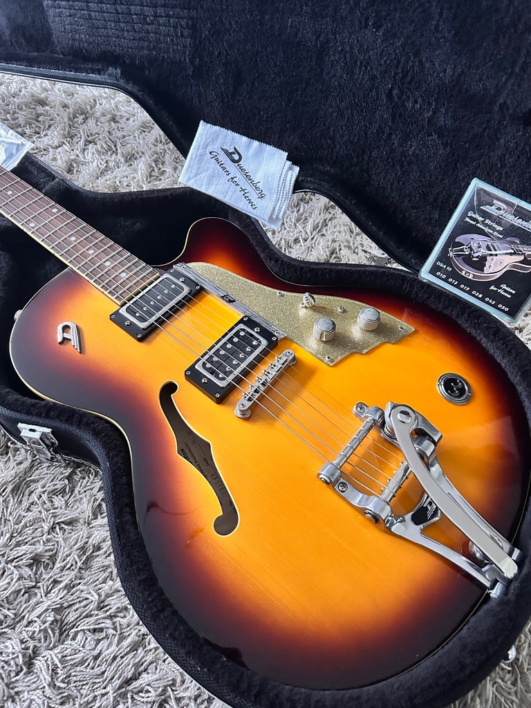 image for Duesenberg Carl Carlton Signature 2003 - Sunburst