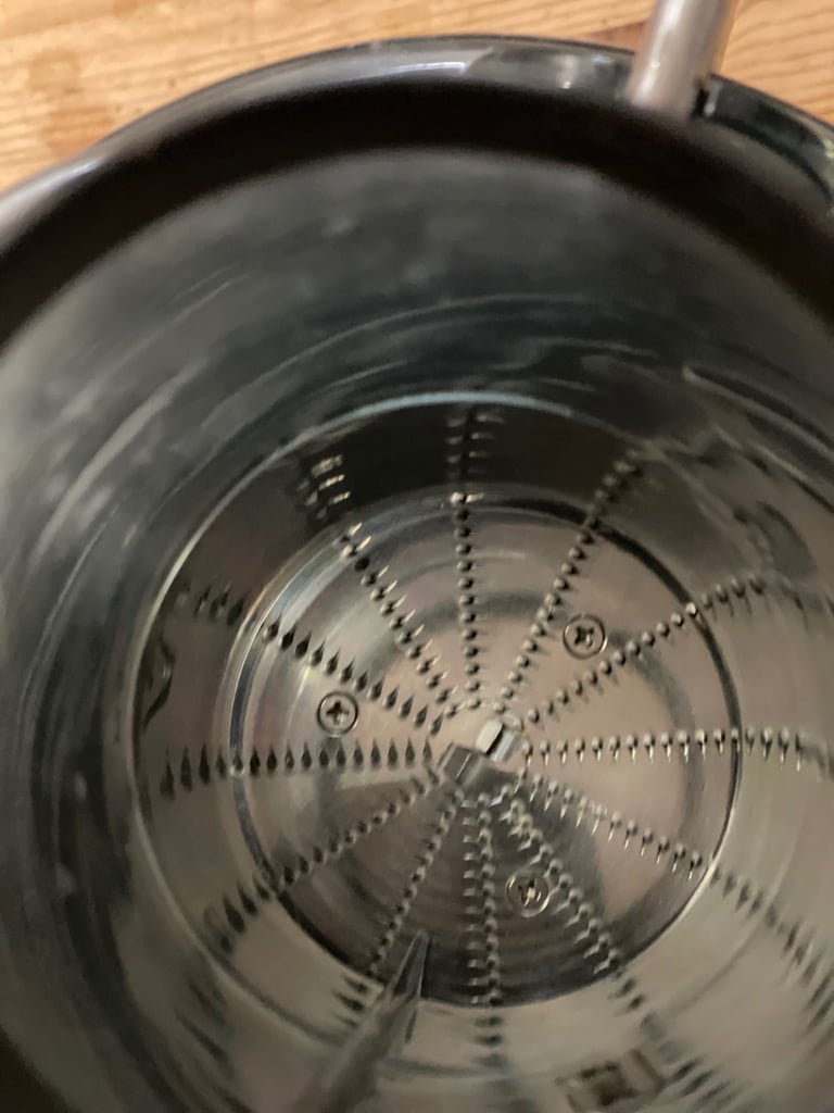 Vonshef juicer