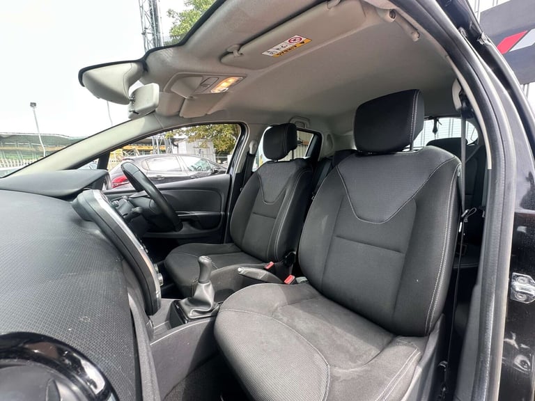 2015 Renault Clio 0.9 TCe Dynamique Nav Hatchback 5dr Petrol Manual Euro 6 (s/s) (90 ps) Hatchbac...