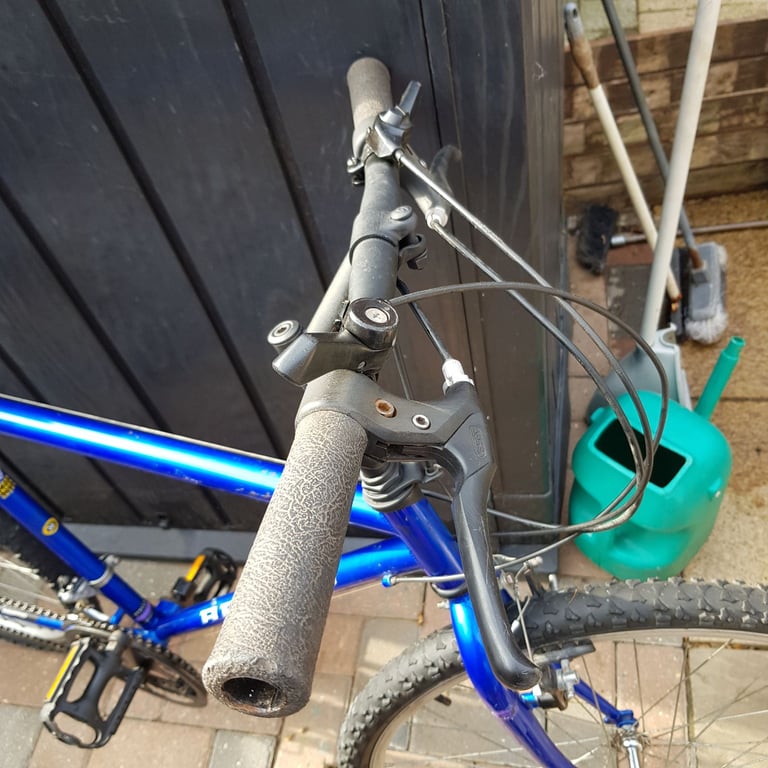 Apollo Commuter Bicycle