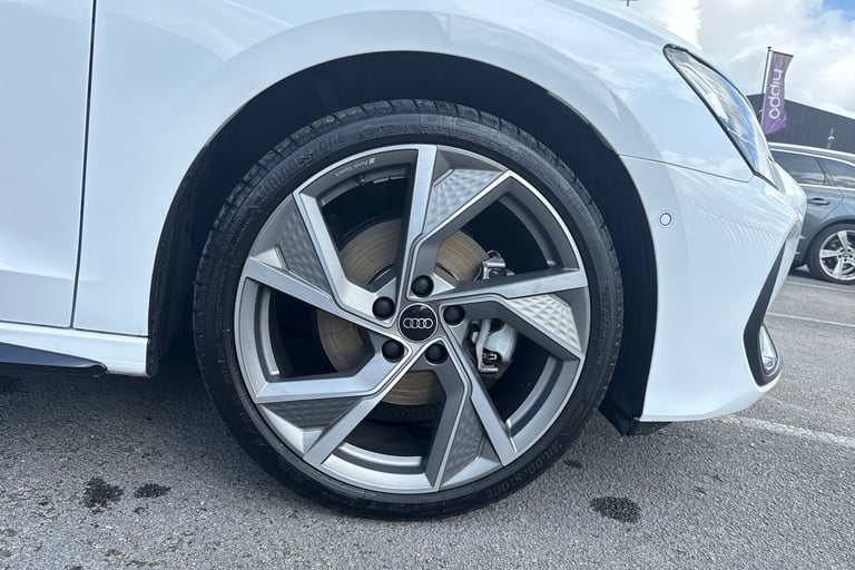 2025 Audi A3 Black Edition 35 TFSI  150 PS 6-speed Saloon PETROL Manual