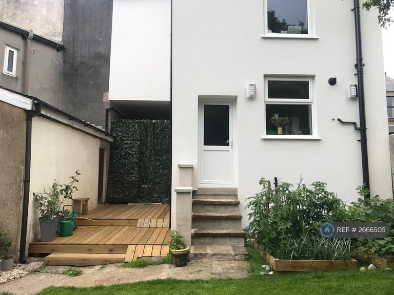 3 bedroom house in Regent Street, Padfield, Glossop, SK13 (3 bed) (#2666505)
