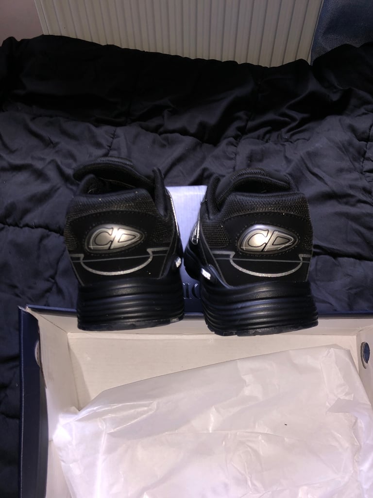 Dior b30’s brand new