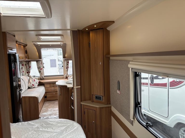 2017 BAILEY PEGASUS BRINDISI, 4 BERTH WITH ISLAND BED, NEW MATTRESS
