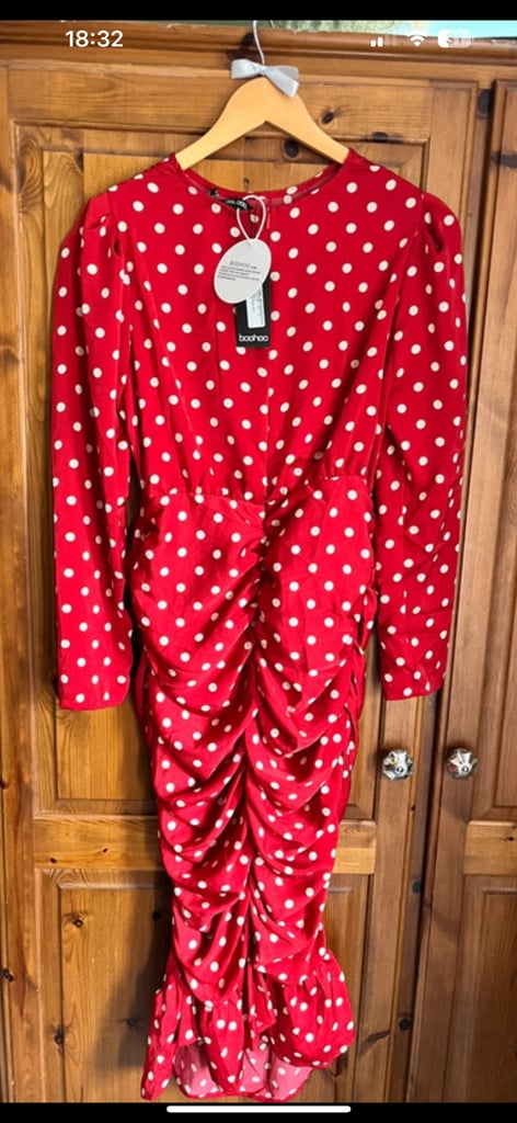 image for BNwT boohoo dress size 14