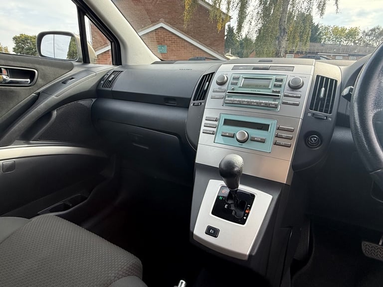 2005 TOYOTA COROLLA VERSO 1.8 PETROL AUTOMATIC MMT**7 SEATER + 3 KEYS + ULEZ**