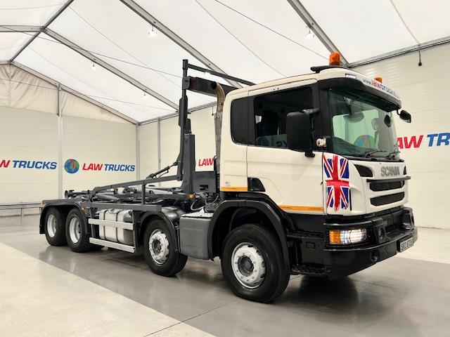 Scania P410 8x4 Rest Cab Hookloader Manual