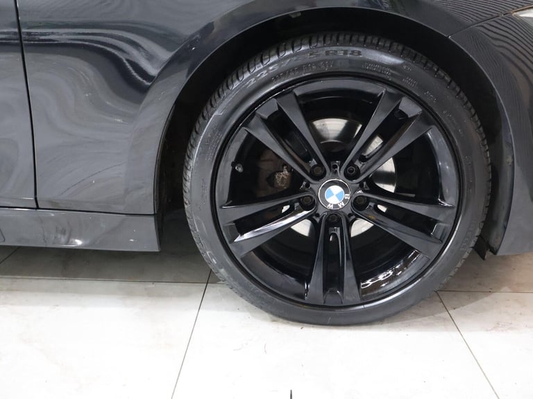 2015 BMW 3 Series 320d EfficientDynamics Sport 4dr Step Auto SALOON DIESEL Automatic