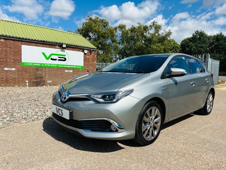 image for 2017 Toyota Auris 1.8 VVT-h Excel Hatchback 5dr Petrol Hybrid CVT Euro 6 (s/s) (Safety Sense) Hat...