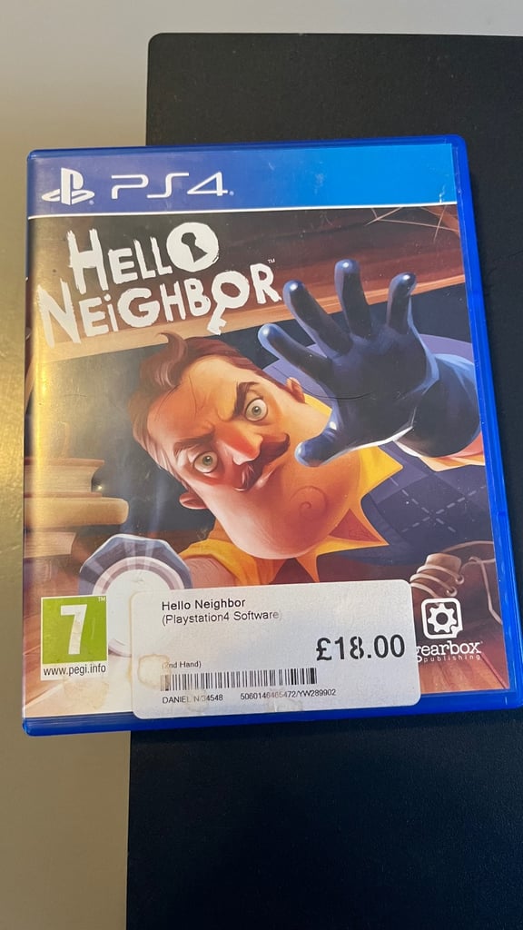 PS4 PRO with game ans all leads 