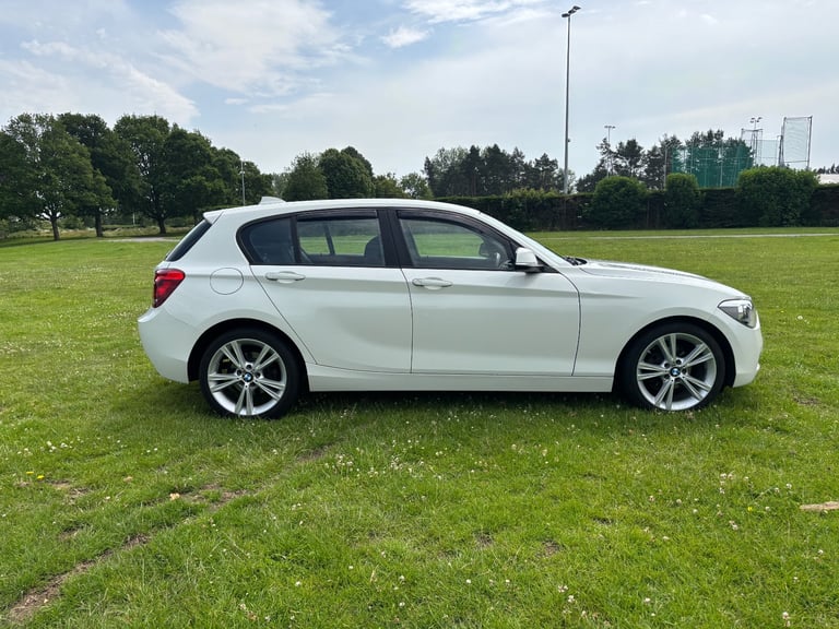BMW, 1 SERIES, Hatchback, 2014, Manual, 1995 (cc), 5 doors